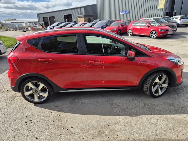 Used Ford Fiesta 2018 for sale - 76215691: Photo 2