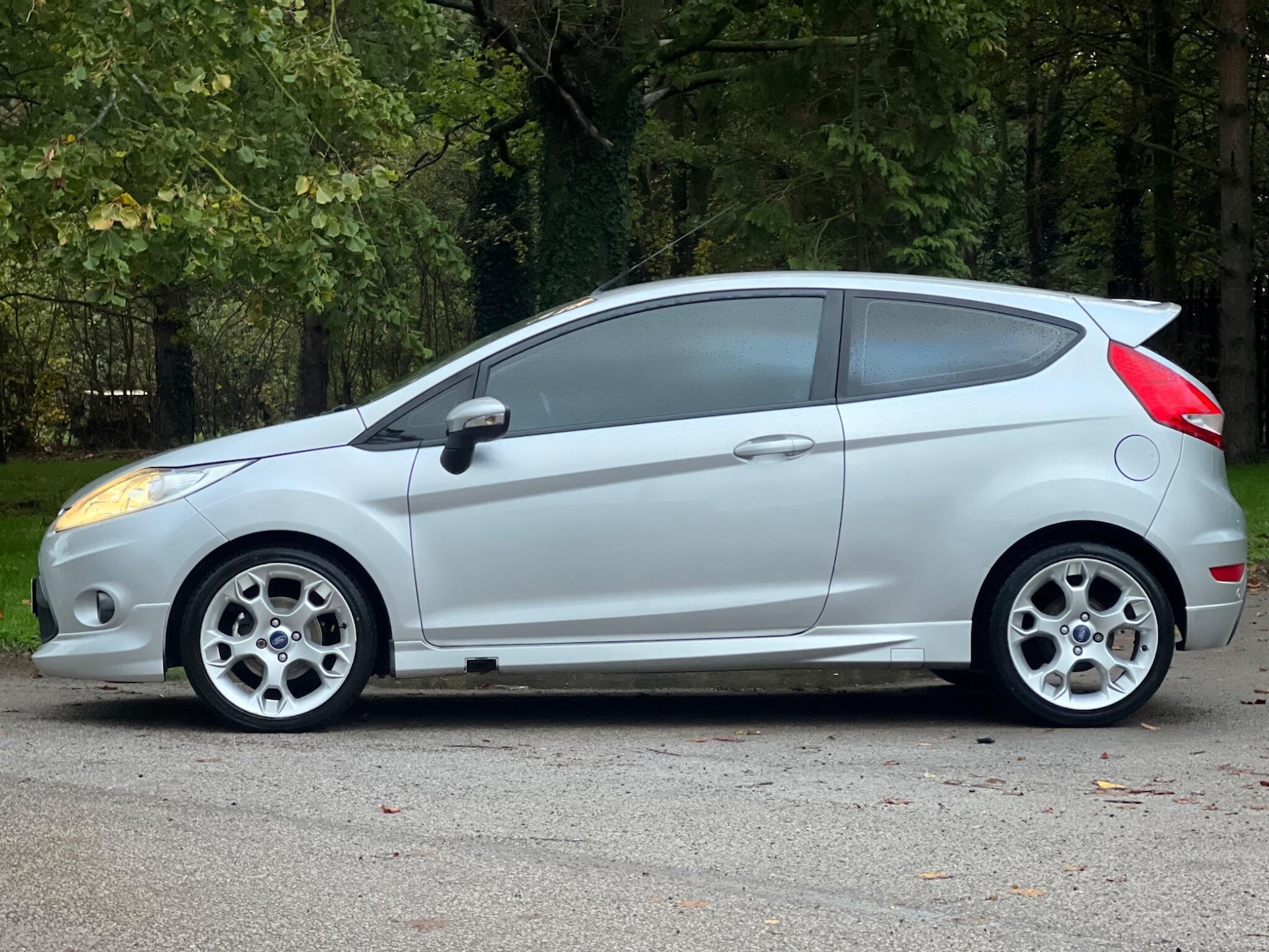Used Ford Fiesta 2011 for sale - 76325891: Photo 13