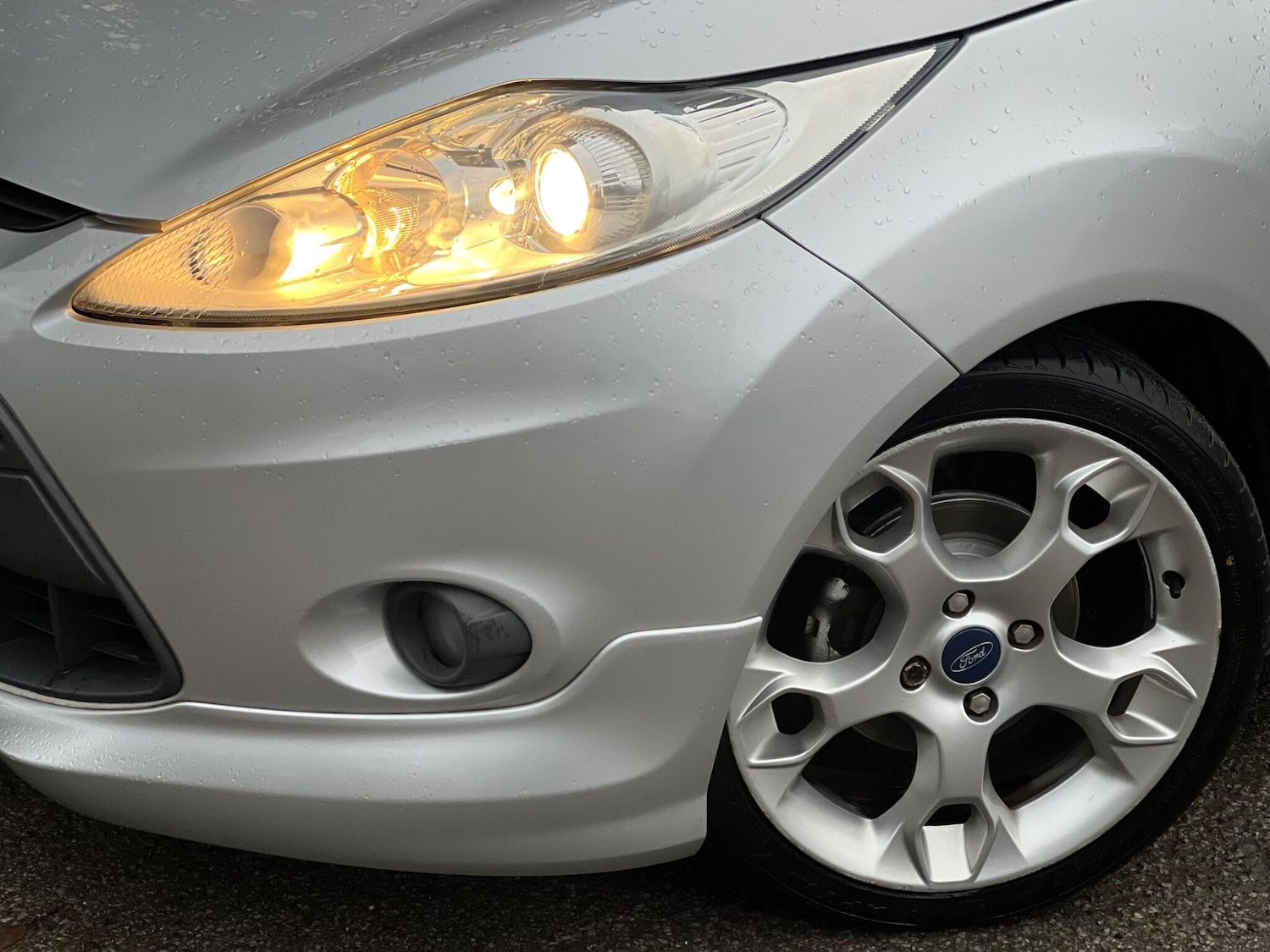 Used Ford Fiesta 2011 for sale - 76325891: Photo 7