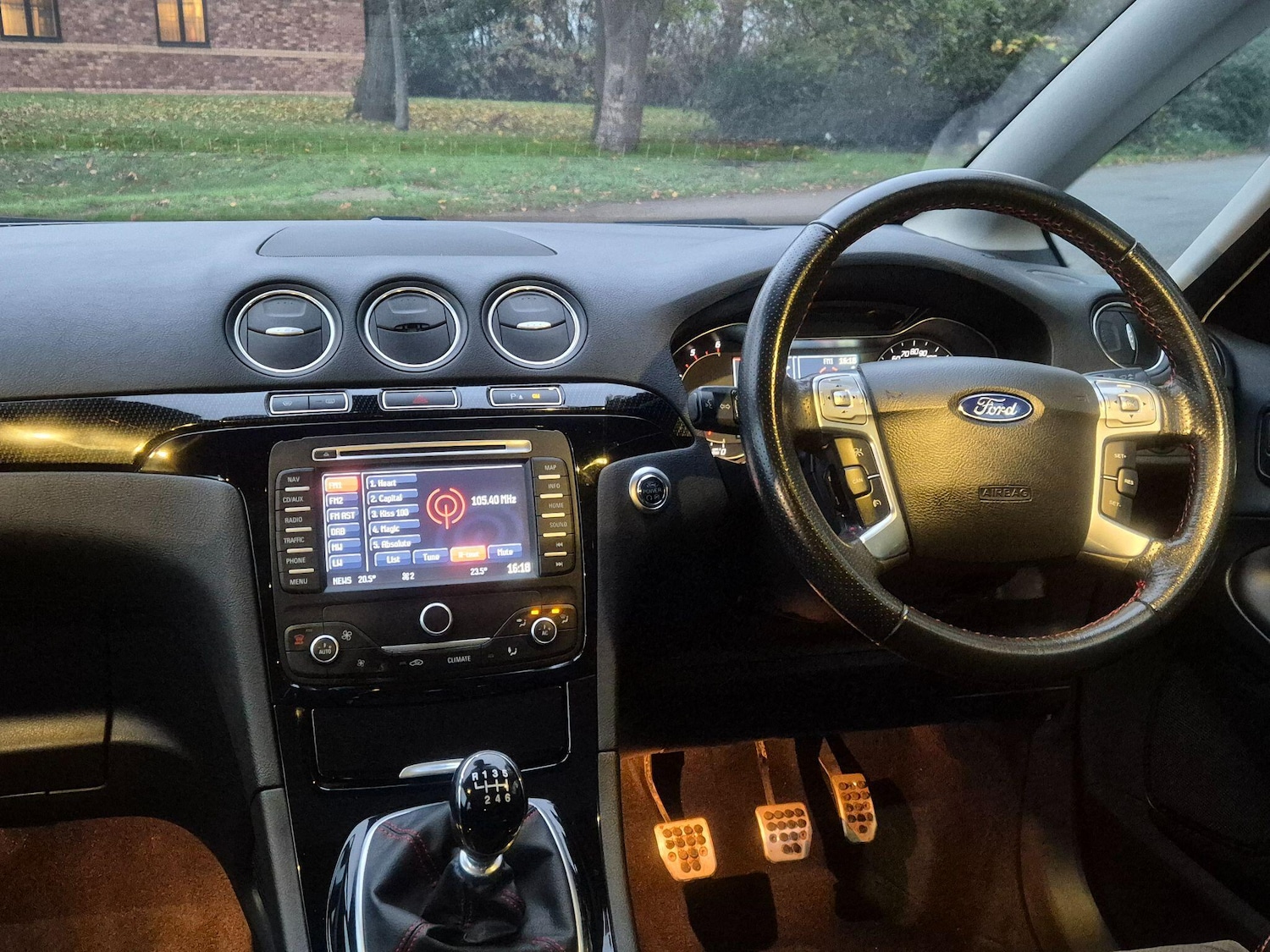 Used Ford S-Max 2014 for sale - 76513471: Photo 17