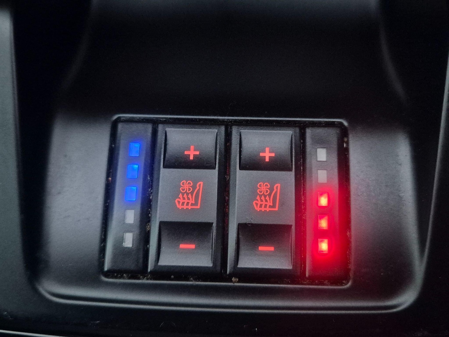 Used Ford S-Max 2014 for sale - 76513471: Photo 24