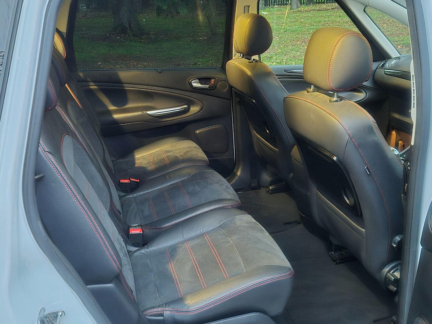 Used Ford S-Max 2014 for sale - 76513471: Photo 8