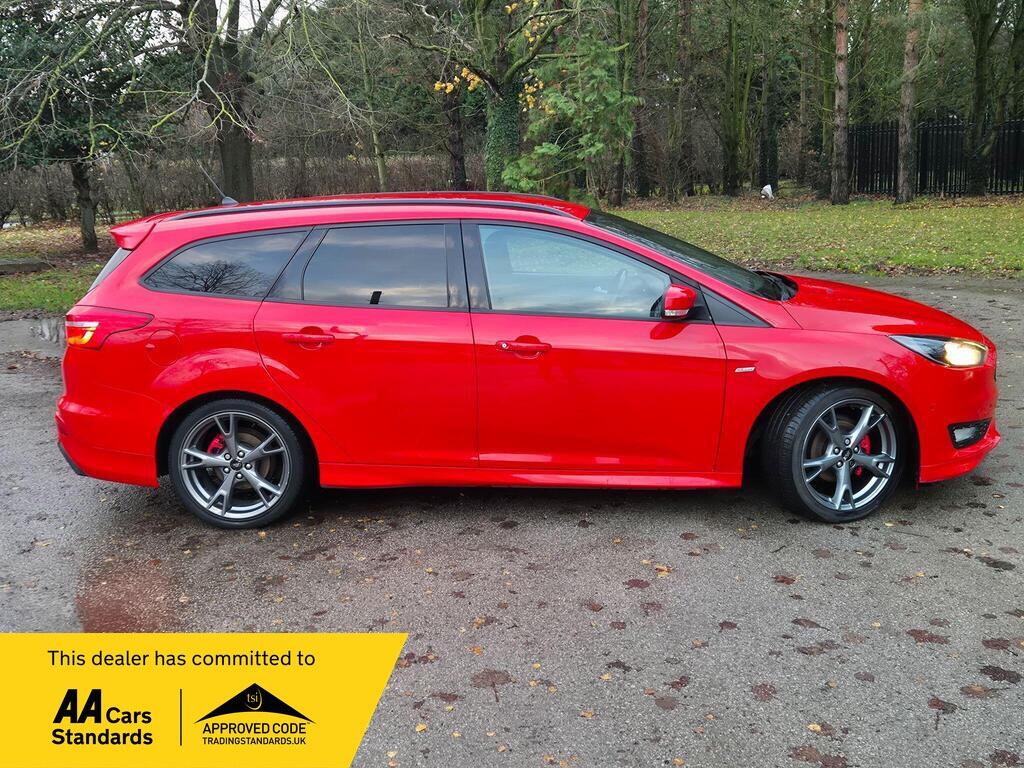 Used Ford Focus 2018 for sale - 76753383: Photo 2