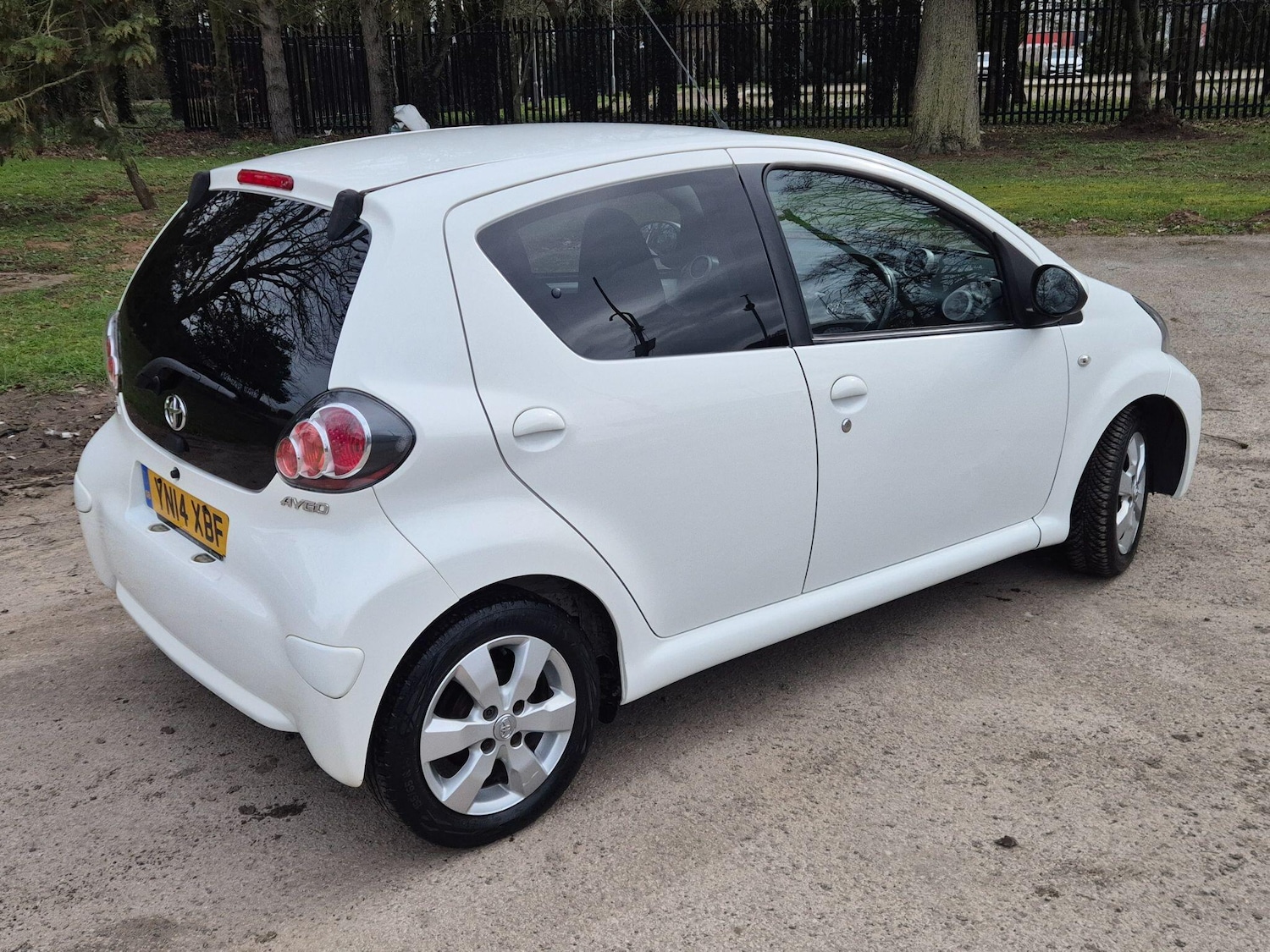 Used Toyota AYGO 2014 for sale - 77853610: Photo 10
