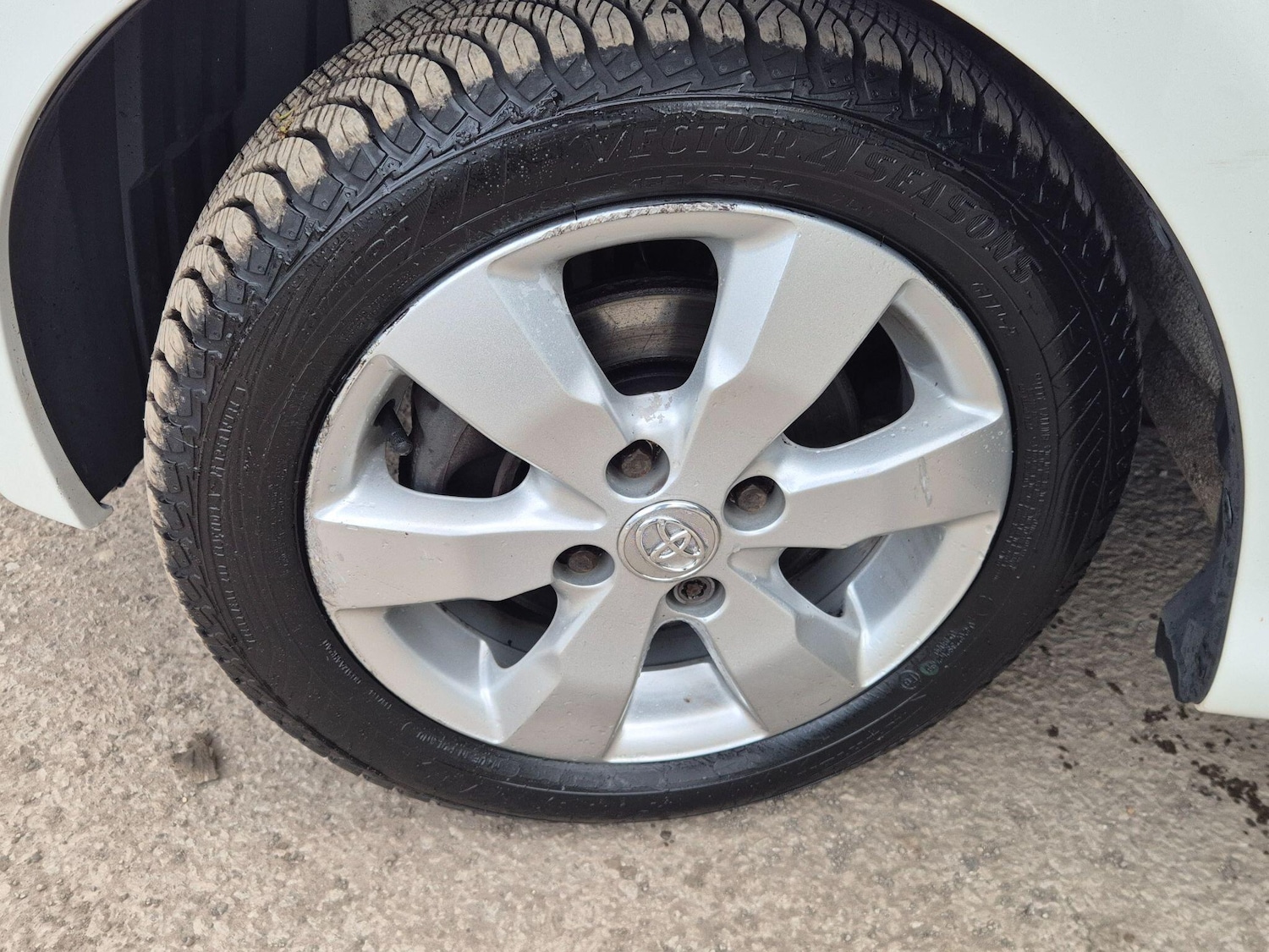 Used Toyota AYGO 2014 for sale - 77853610: Photo 18