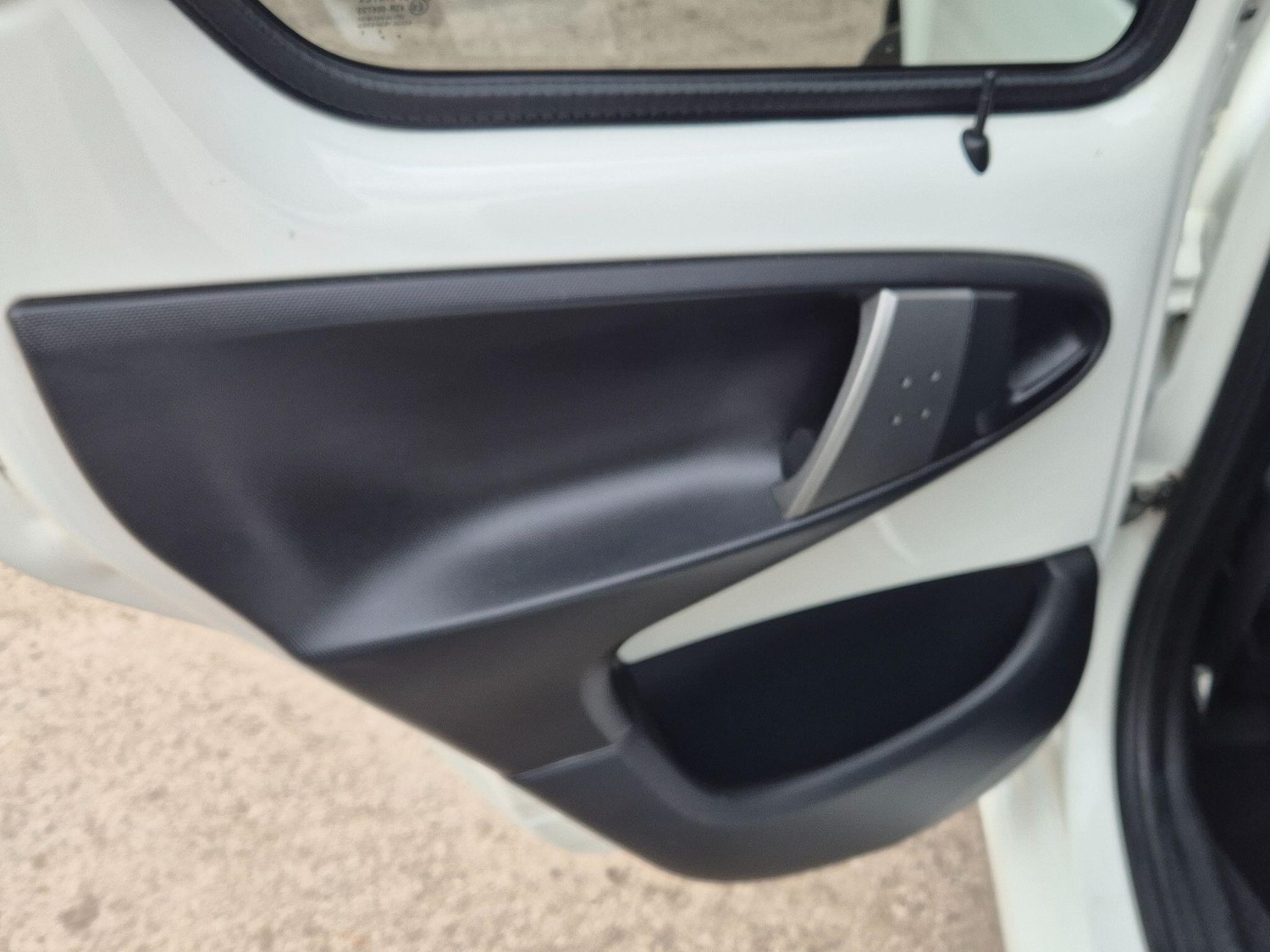 Used Toyota AYGO 2014 for sale - 77853610: Photo 23