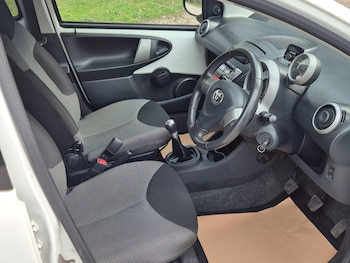 Used Toyota AYGO 2014 for sale - 77853610: Photo