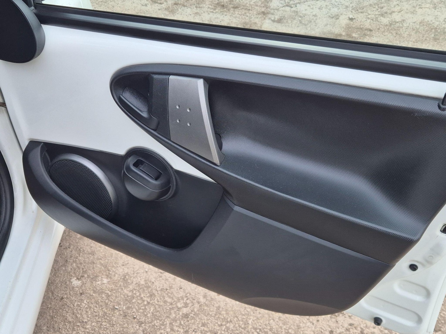 Used Toyota AYGO 2014 for sale - 77853610: Photo 5