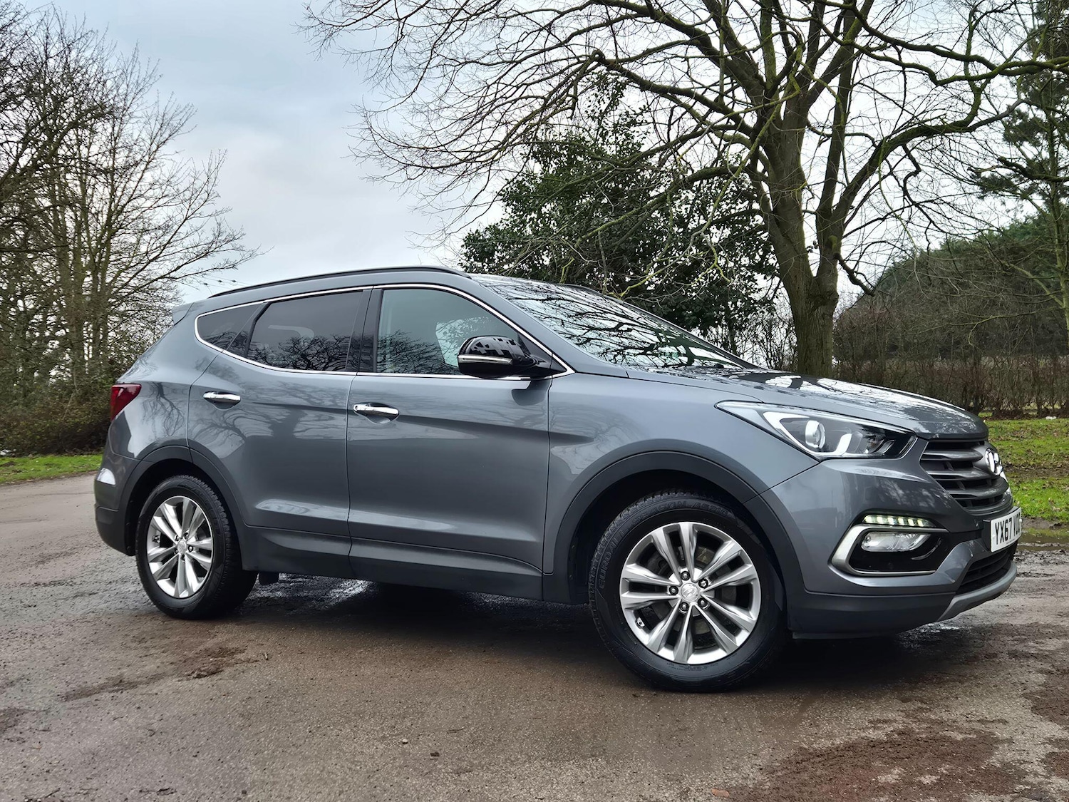 Used Hyundai Santa Fe 2017 for sale - 77376997: Photo 1