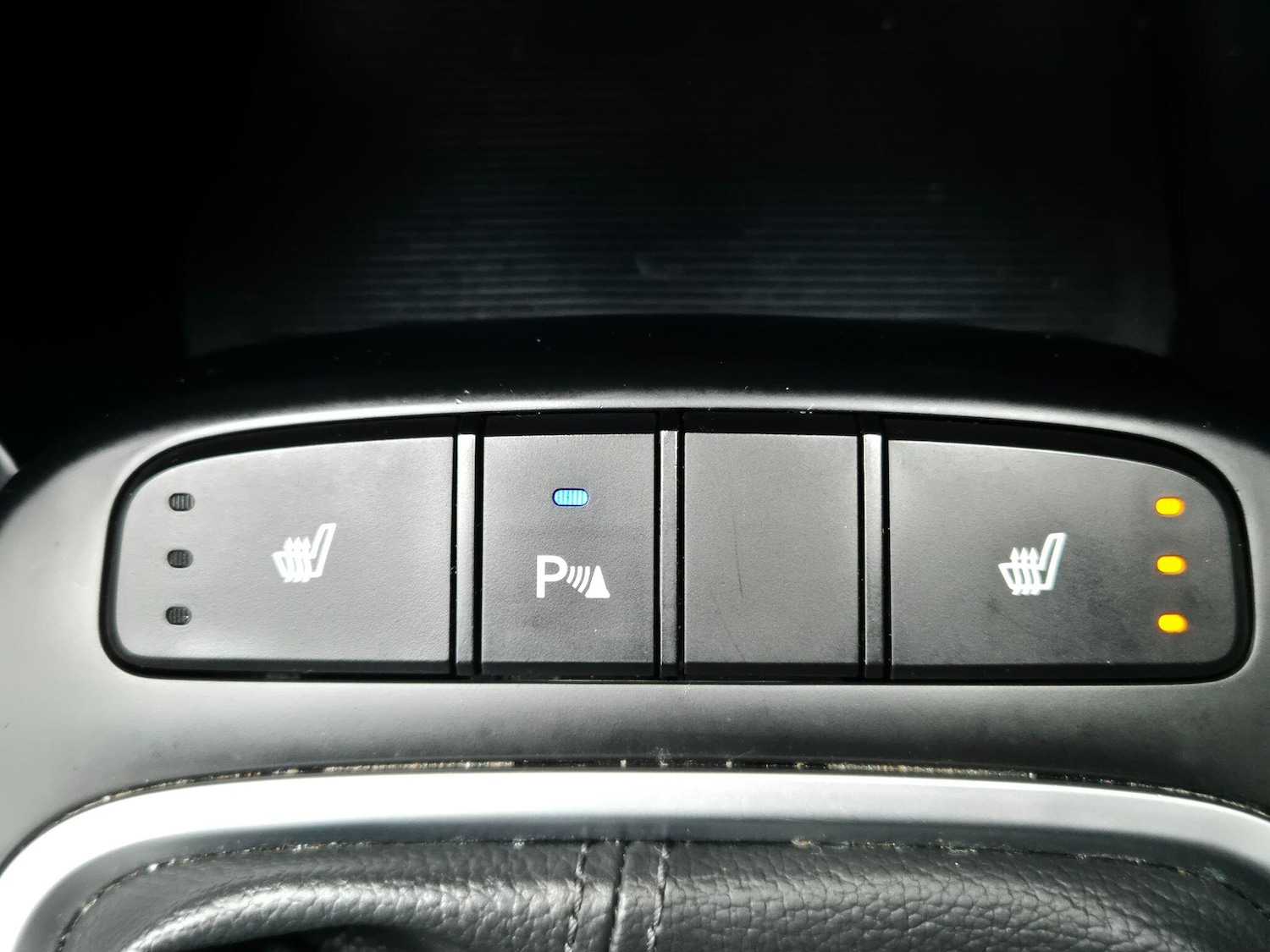 Used Hyundai Santa Fe 2017 for sale - 77376997: Photo 22