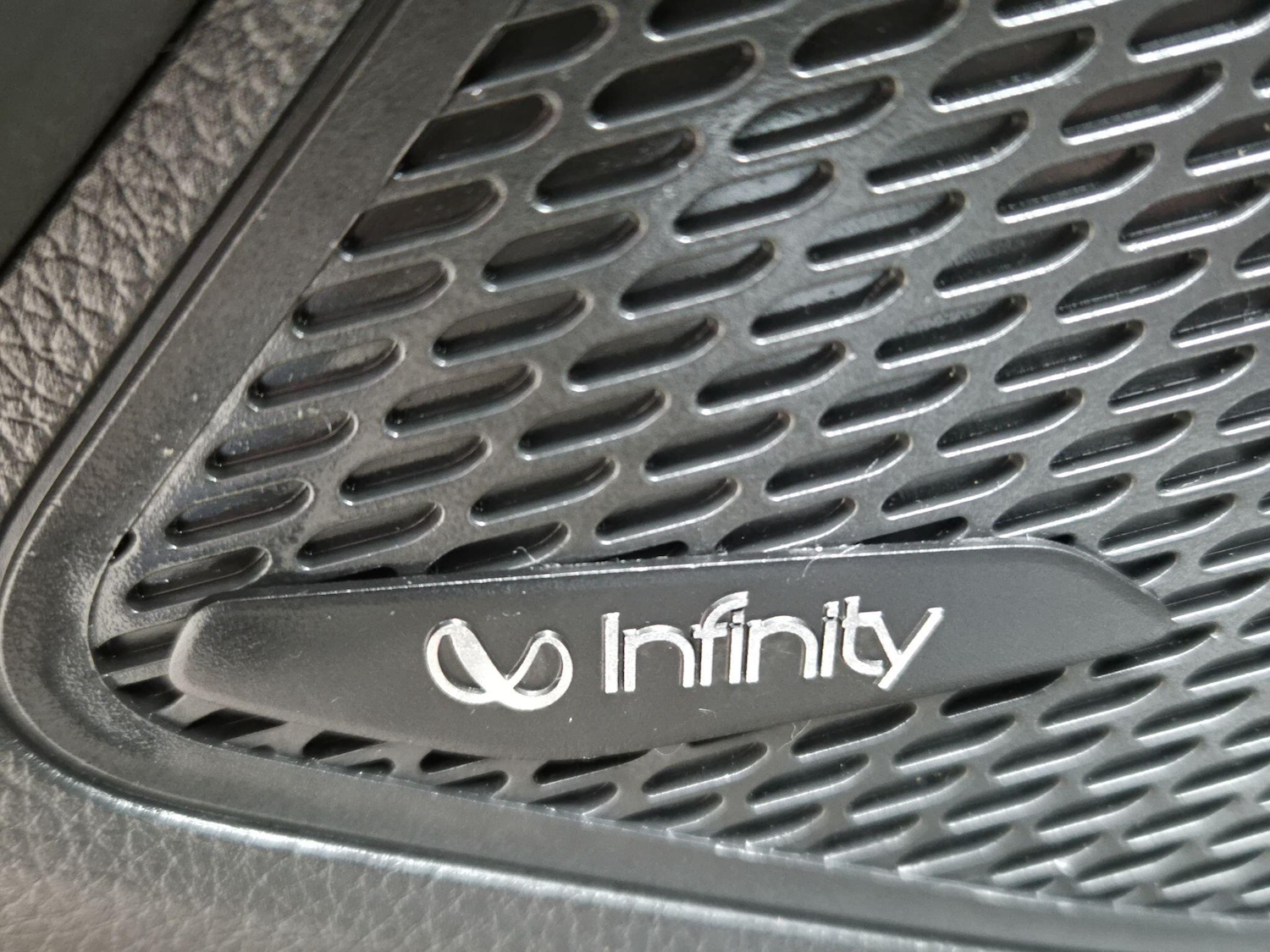 Used Hyundai Santa Fe 2017 for sale - 77376997: Photo 29