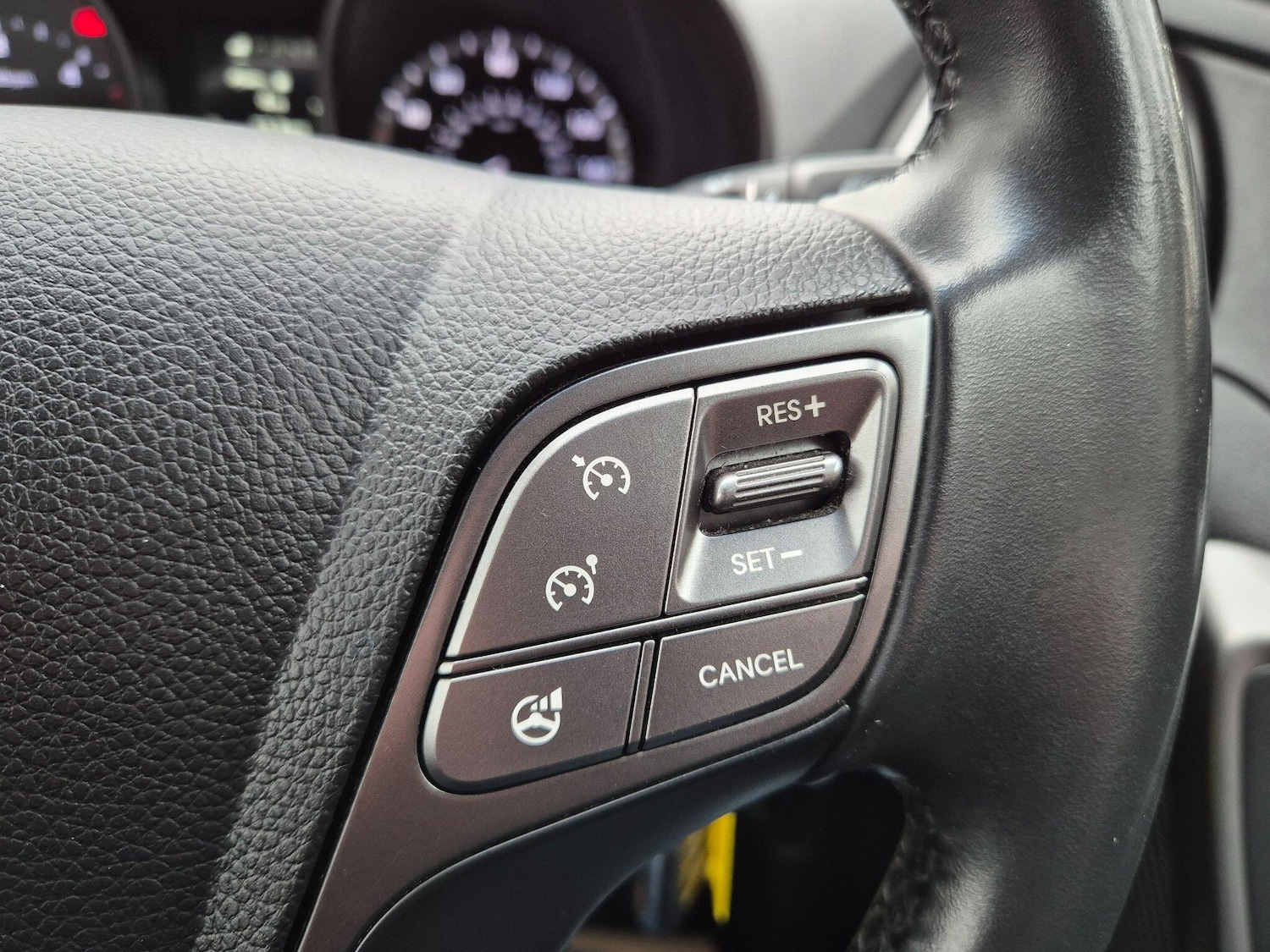 Used Hyundai Santa Fe 2017 for sale - 77376997: Photo 34