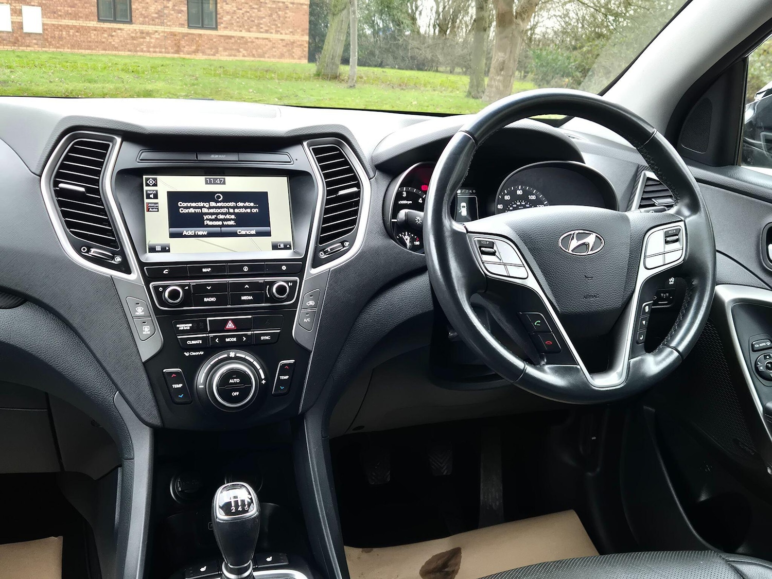 Used Hyundai Santa Fe 2017 for sale - 77376997: Photo 36