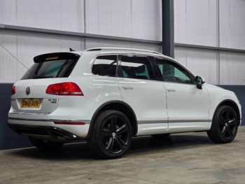 Used Volkswagen Touareg 2016 for sale - 74920225: Photo