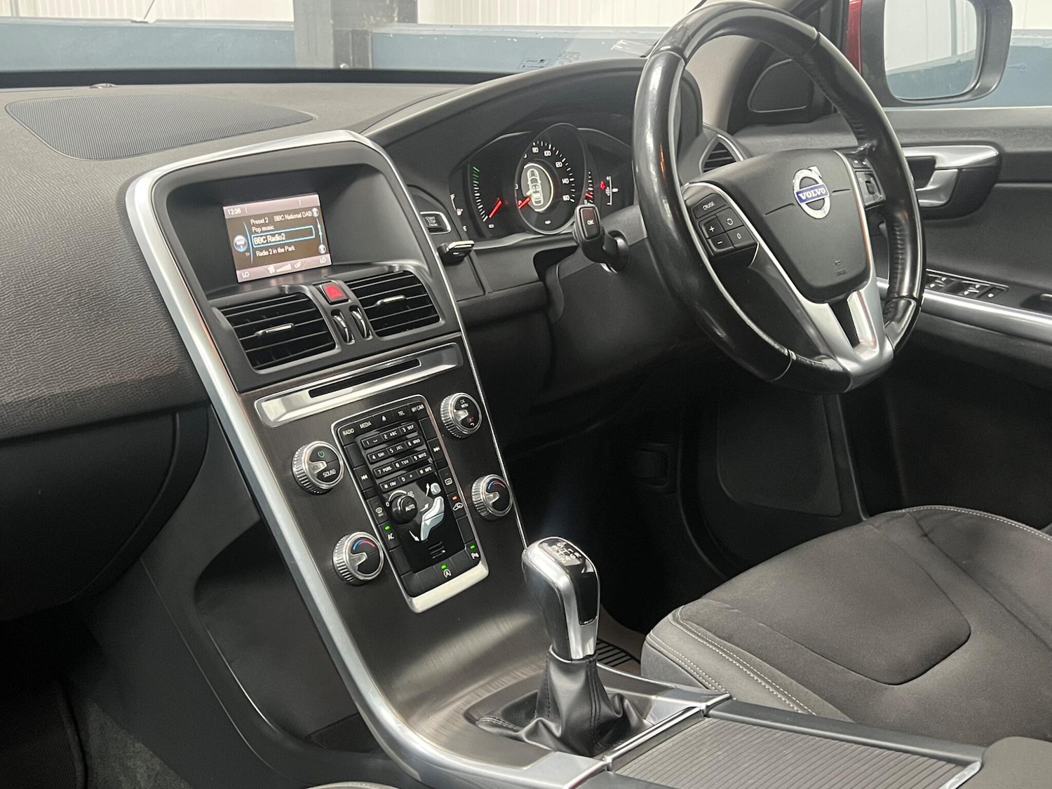 Used Volvo XC60 2014 for sale - 76728636: Photo 22