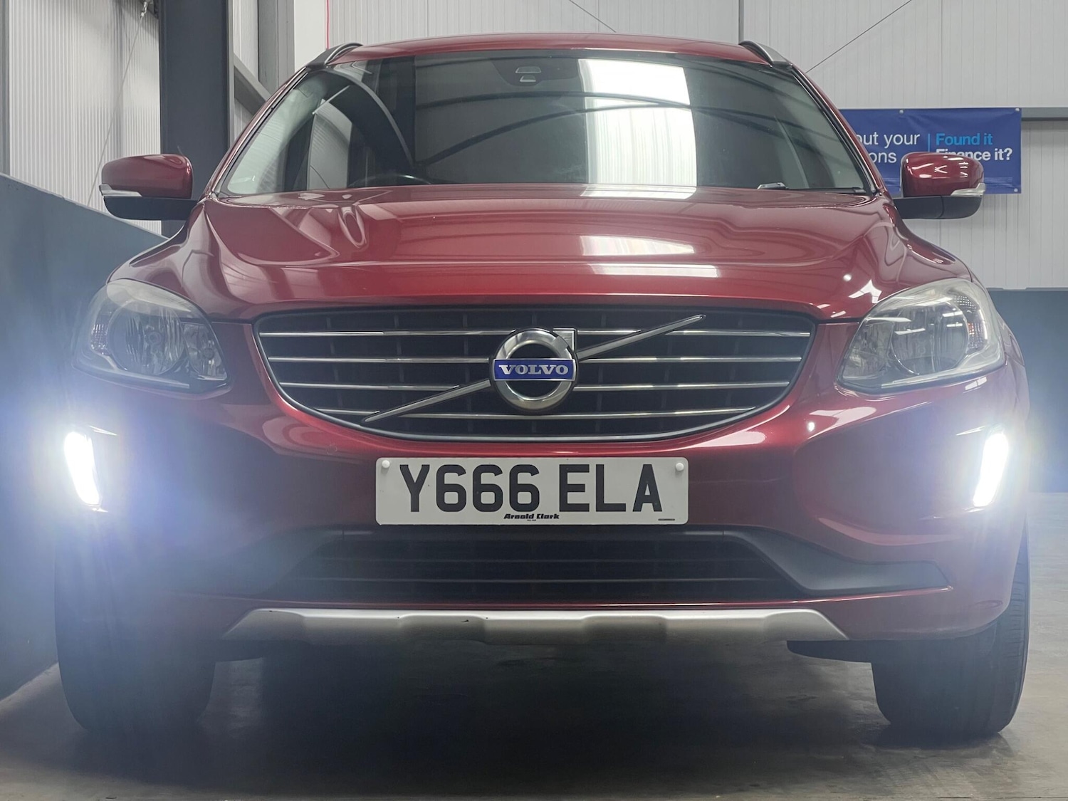 Used Volvo XC60 2014 for sale - 76728636: Photo 29