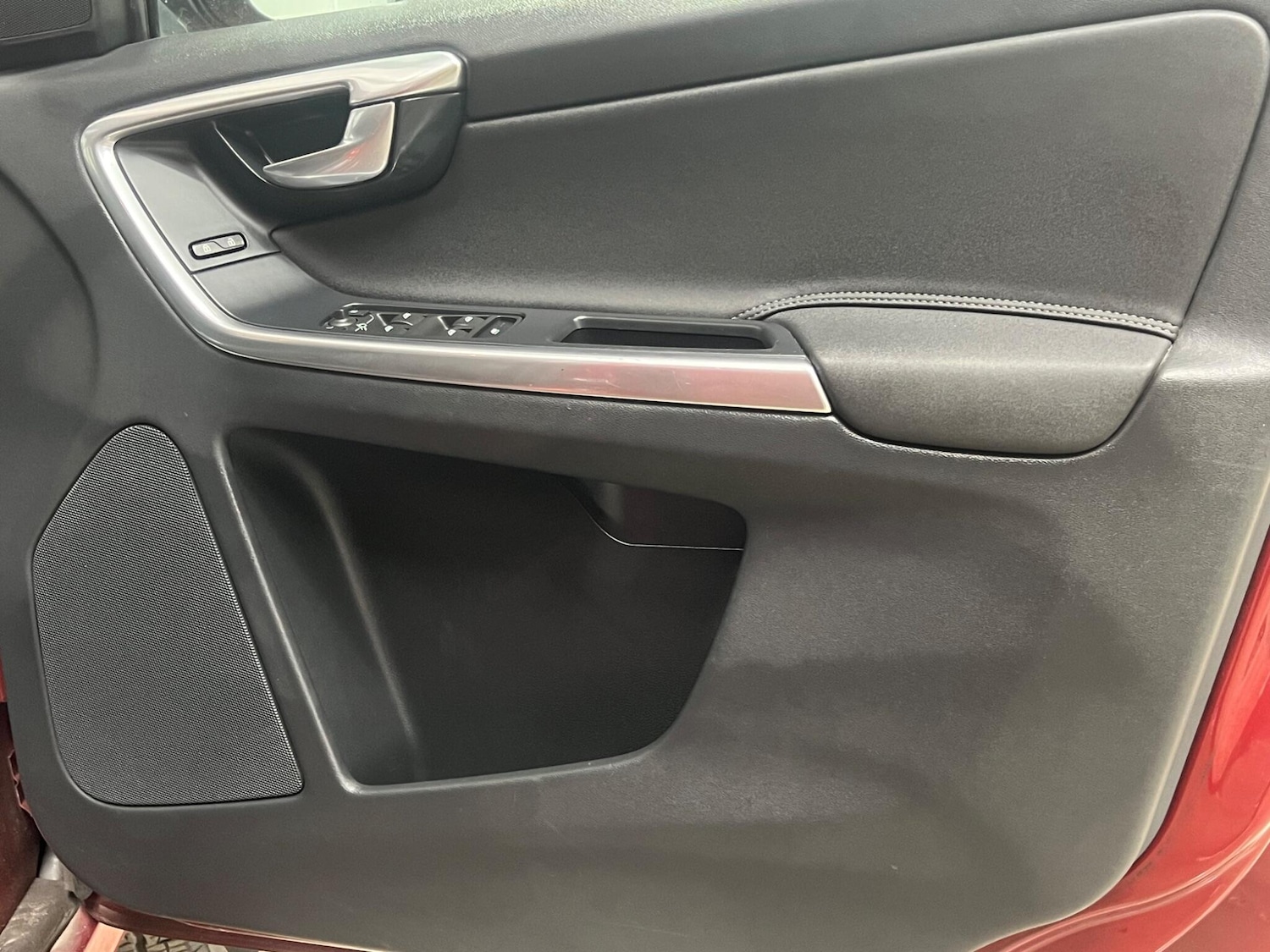 Used Volvo XC60 2014 for sale - 76728636: Photo 6