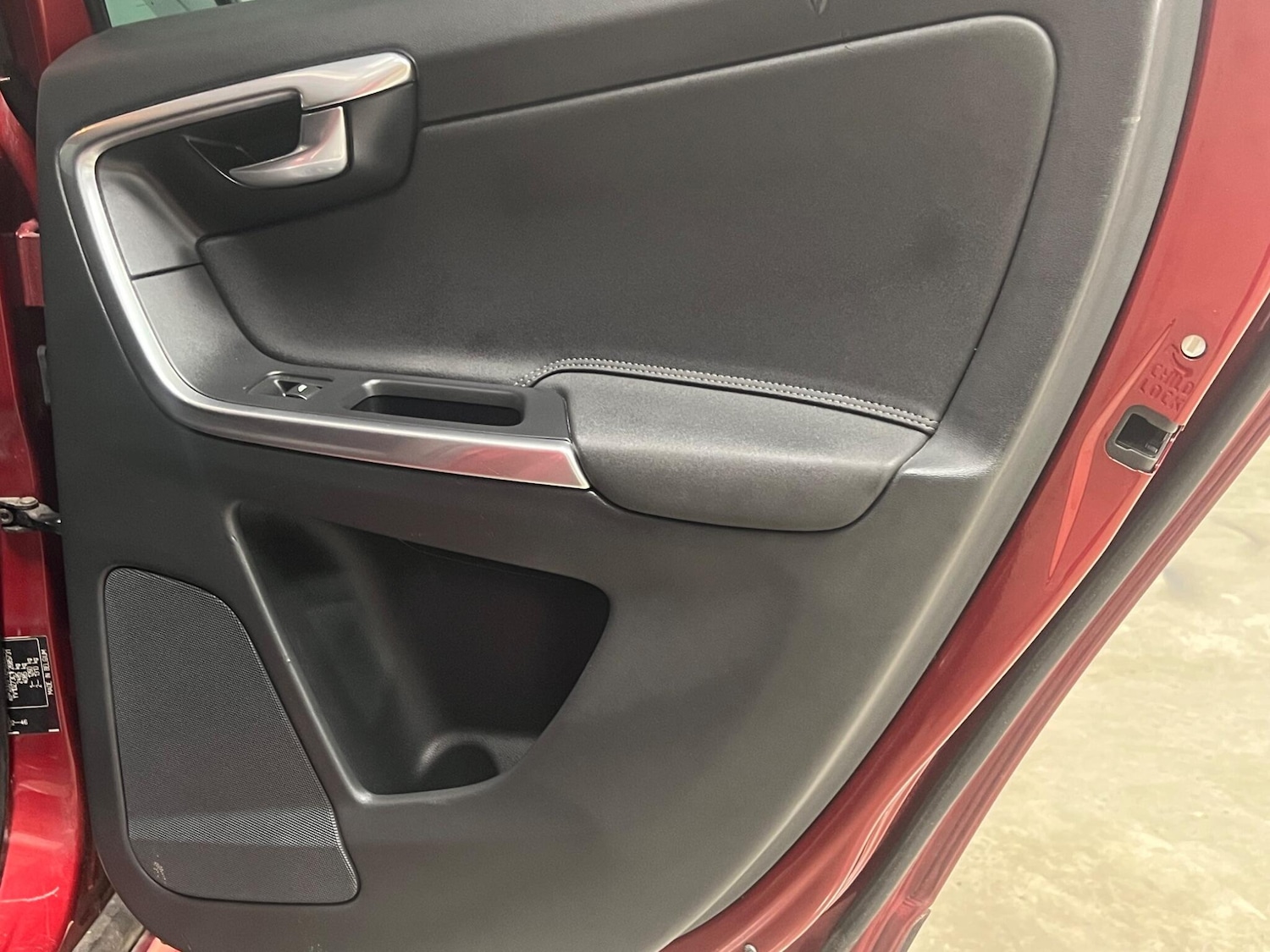 Used Volvo XC60 2014 for sale - 76728636: Photo 9