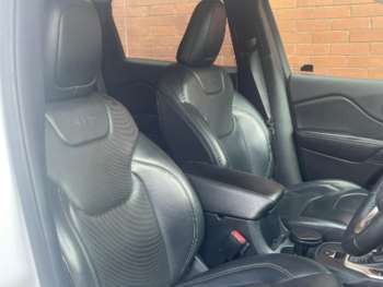 Used Jeep Cherokee 2015 for sale - 75186375: Photo