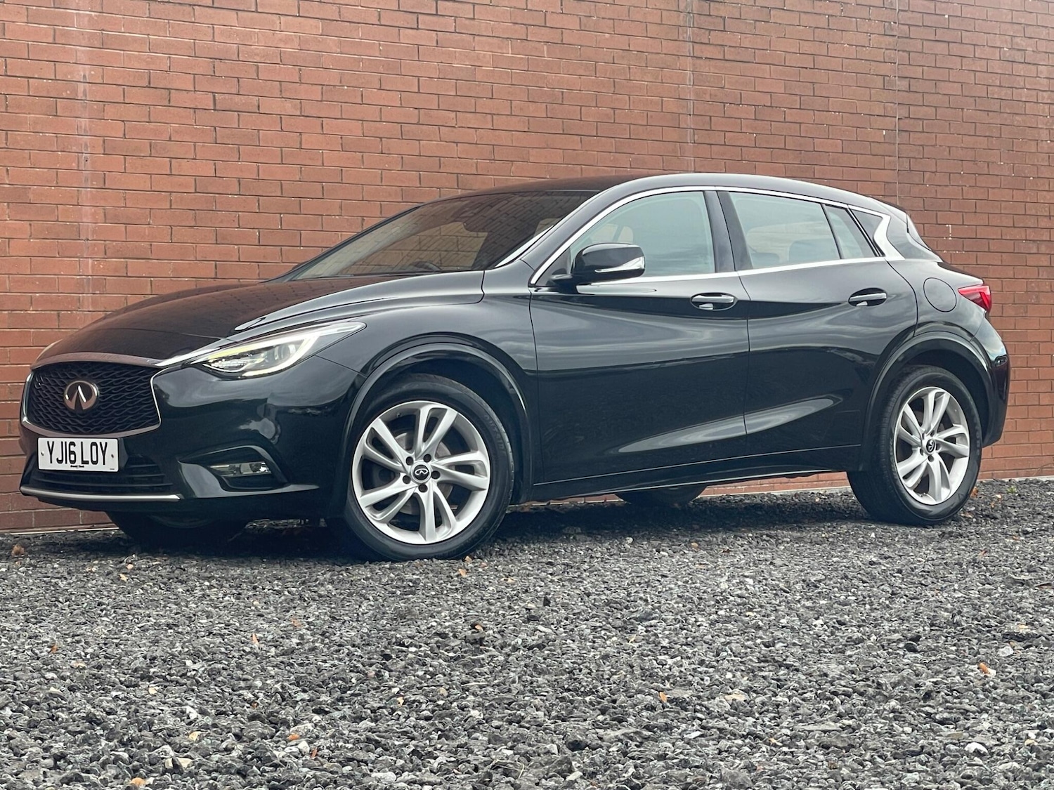 Used Infiniti Q30 2016 for sale - 76572309: Photo 21