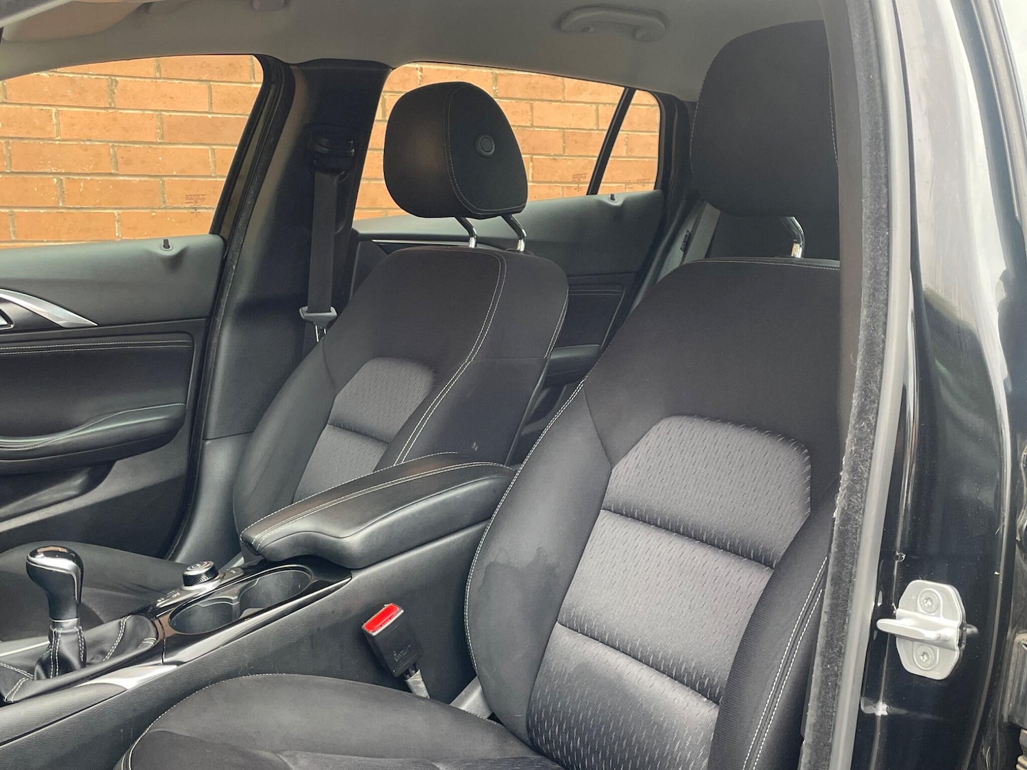 Used Infiniti Q30 2016 for sale - 76572309: Photo 31