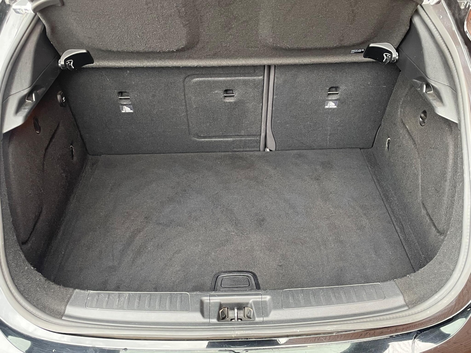 Used Infiniti Q30 2016 for sale - 76572309: Photo 32