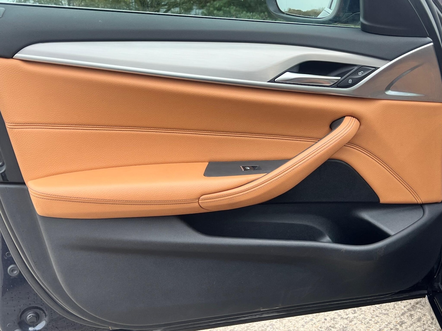 Used BMW 5 Series 2017 for sale - 77992988: Photo 30