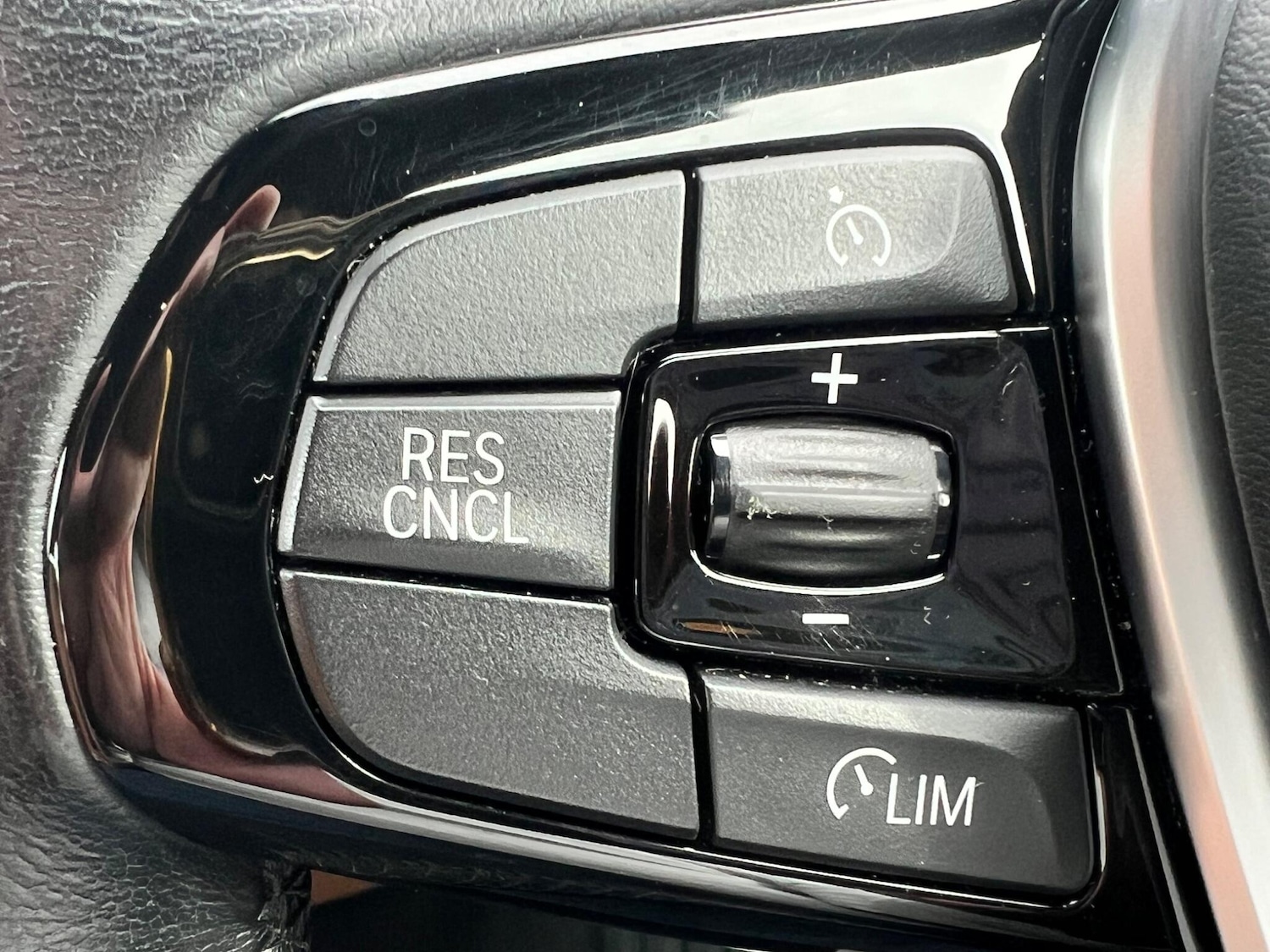 Used BMW 5 Series 2017 for sale - 77992988: Photo 32