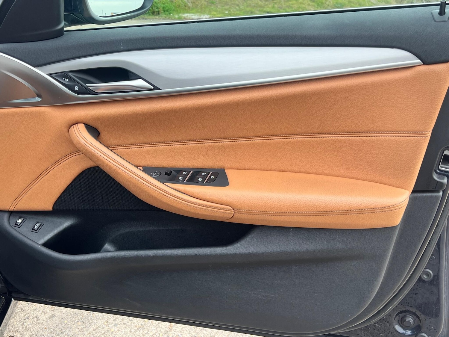 Used BMW 5 Series 2017 for sale - 77992988: Photo 9