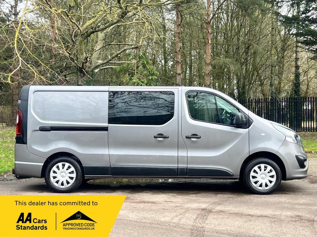 Used Vauxhall Vivaro 2018 for sale - 77633186: Photo 2