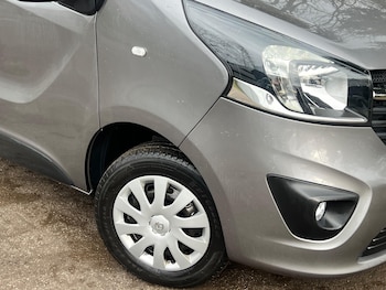 Used Vauxhall Vivaro 2018 for sale - 77633186: Photo