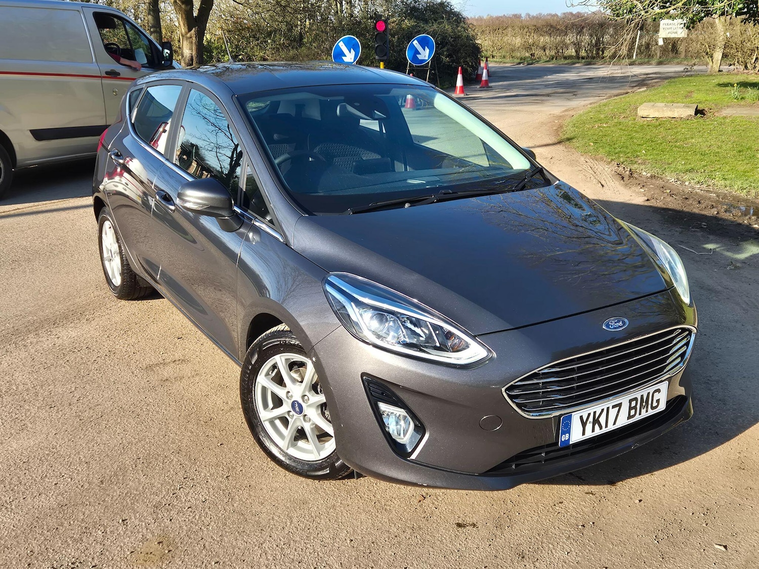 Used Ford Fiesta 2017 for sale - 77940422: Photo 2