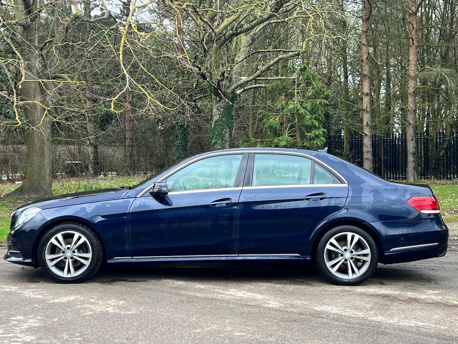 Used Mercedes-Benz E Class 2014 for sale - 77191559: Photo 13