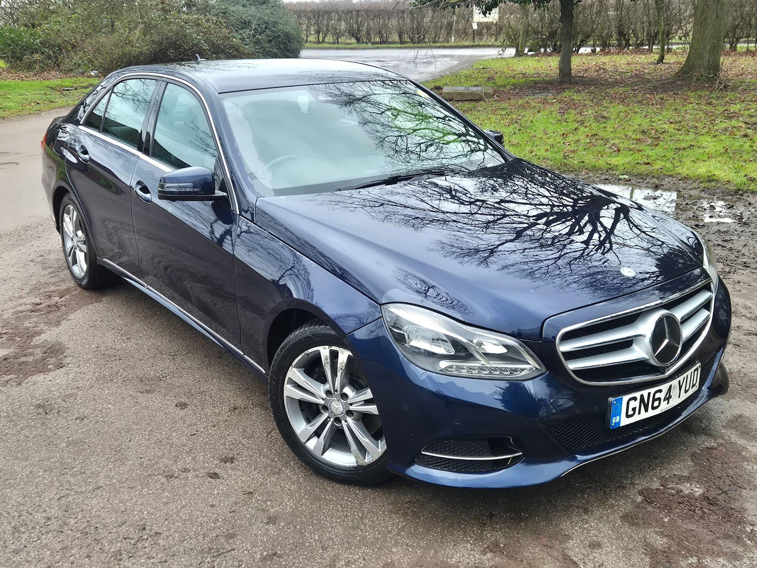 Used Mercedes-Benz E Class 2014 for sale - 77191559: Photo 2