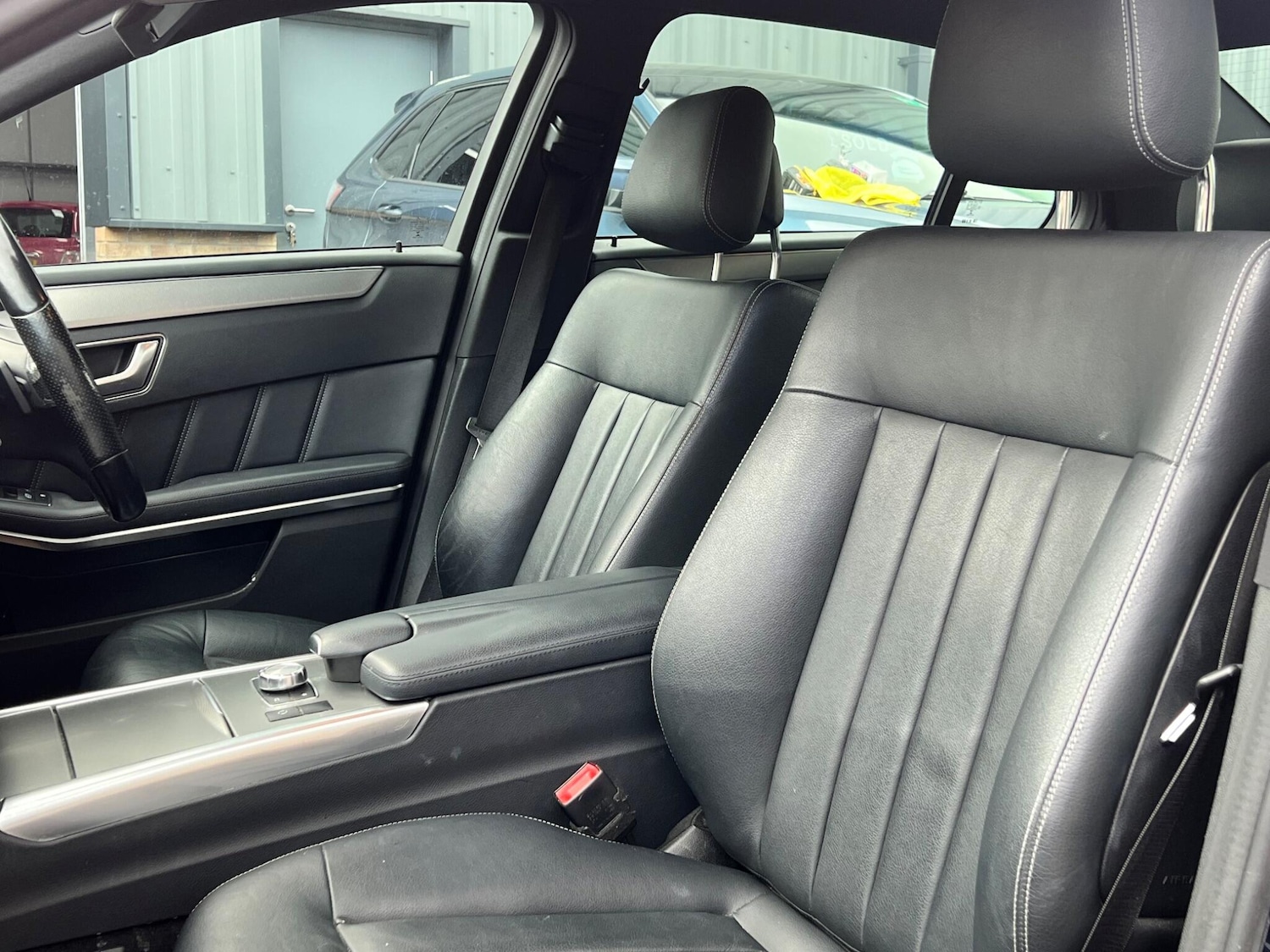 Used Mercedes-Benz E Class 2014 for sale - 77191559: Photo 40