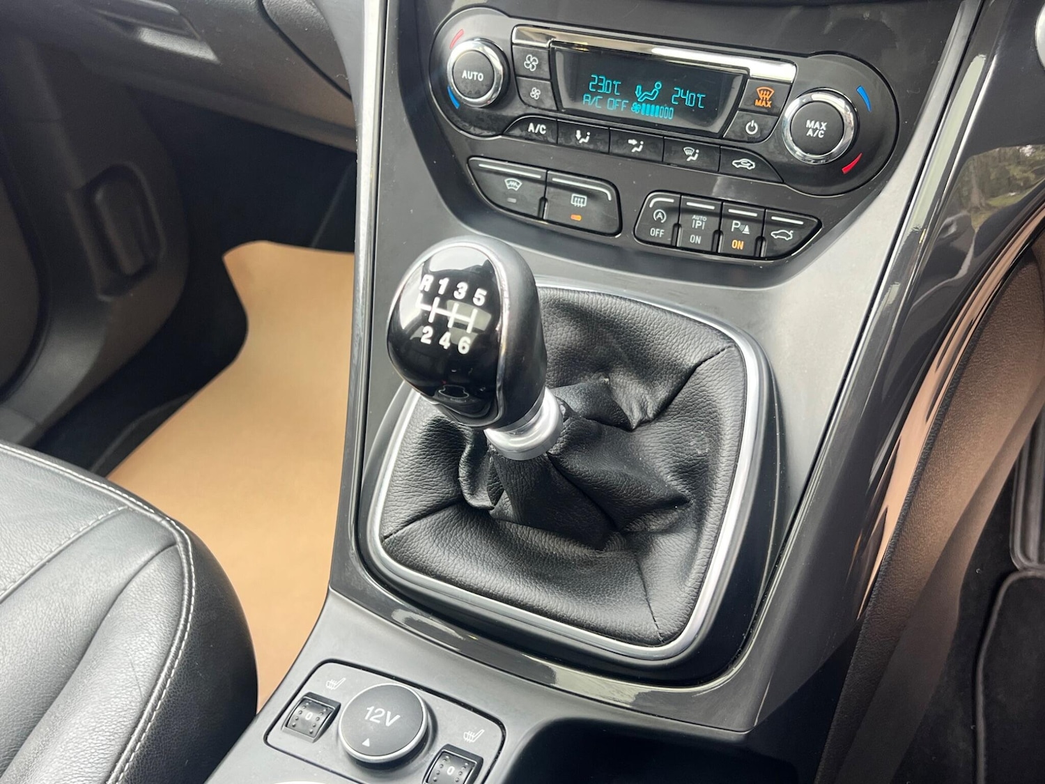 Used Ford Kuga 2016 for sale - 77793968: Photo 21