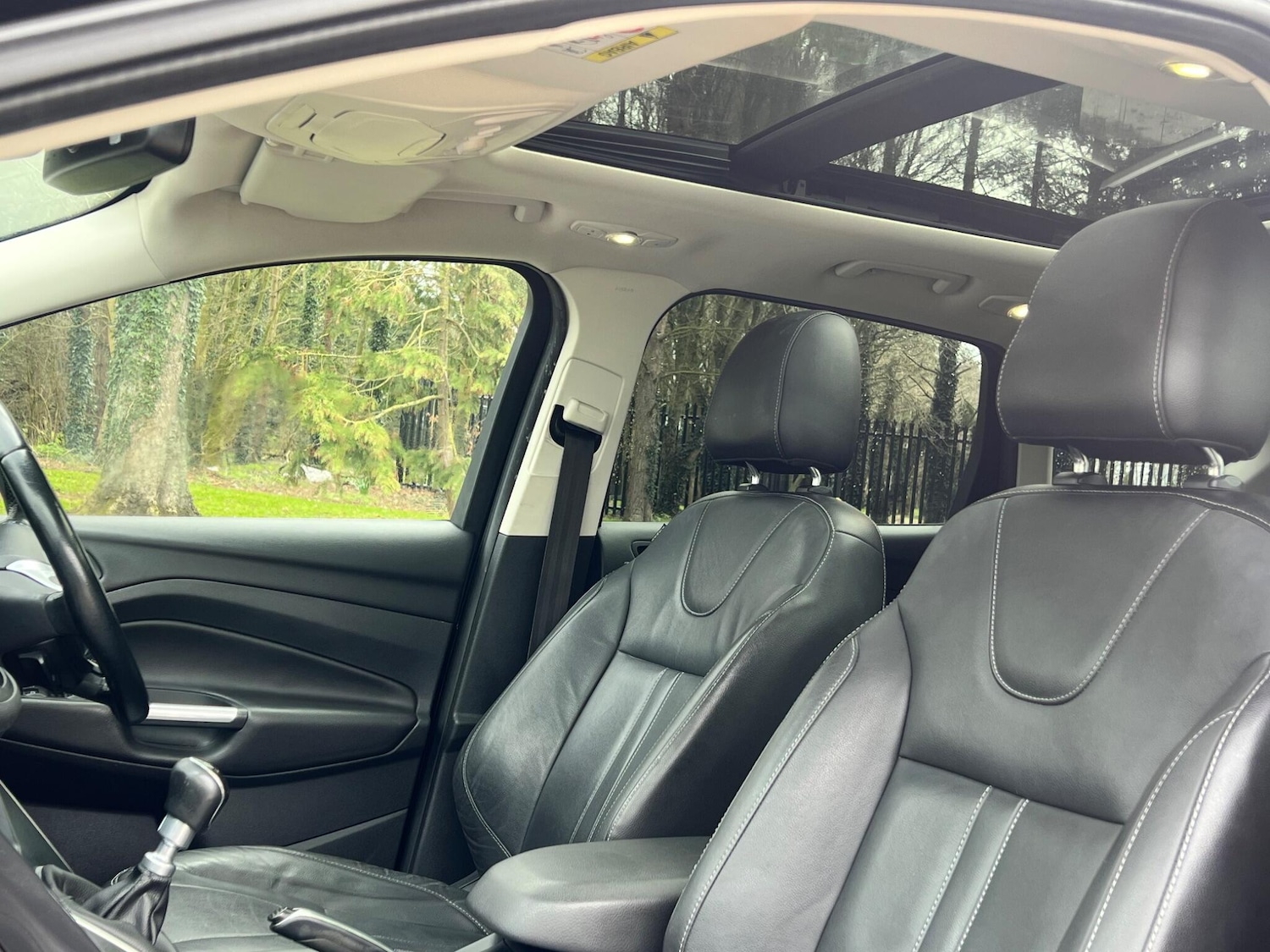 Used Ford Kuga 2016 for sale - 77793968: Photo 4