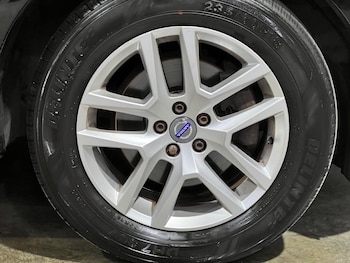 Used Volvo XC60 2016 for sale - 75658591: Photo