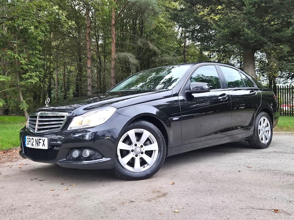 Used Mercedes-Benz C Class 2012 for sale - 76283924: Photo 3