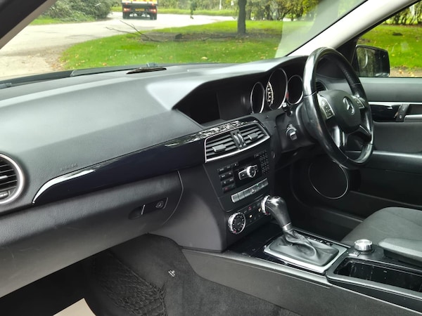 Used Mercedes-Benz C Class 2012 for sale - 76283924: Photo 9