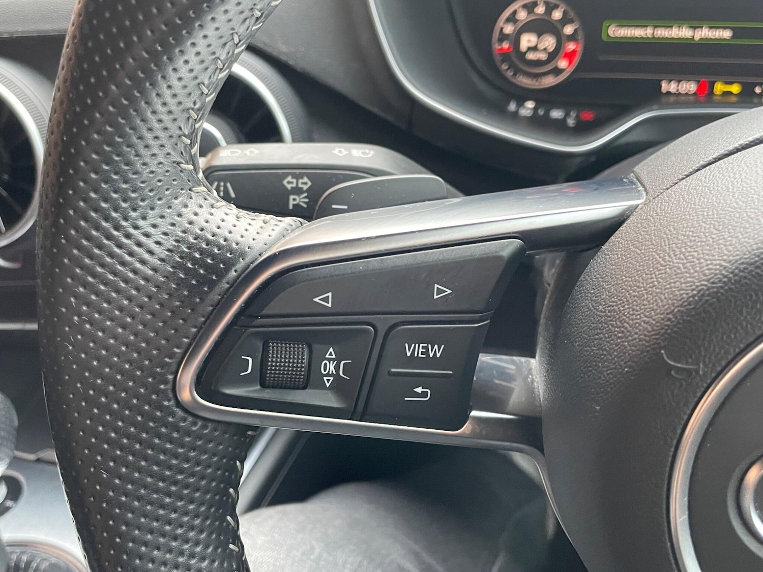 Used Audi TT 2014 for sale - 76715292: Photo 16