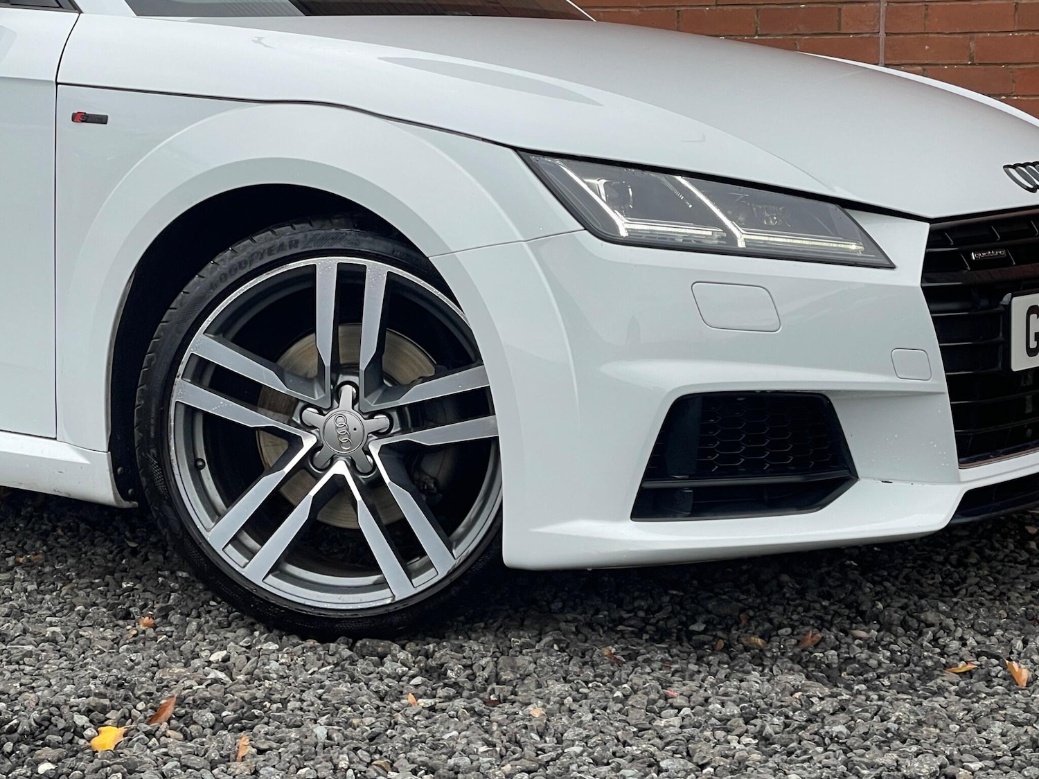 Used Audi TT 2014 for sale - 76715292: Photo 2