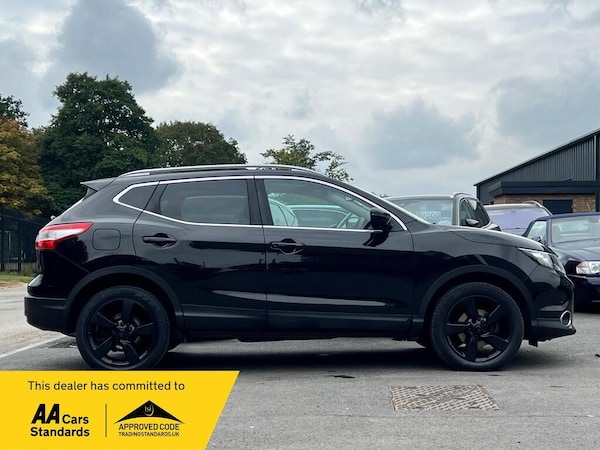 Used Nissan Qashqai 2016 for sale - 76094952: Photo 2