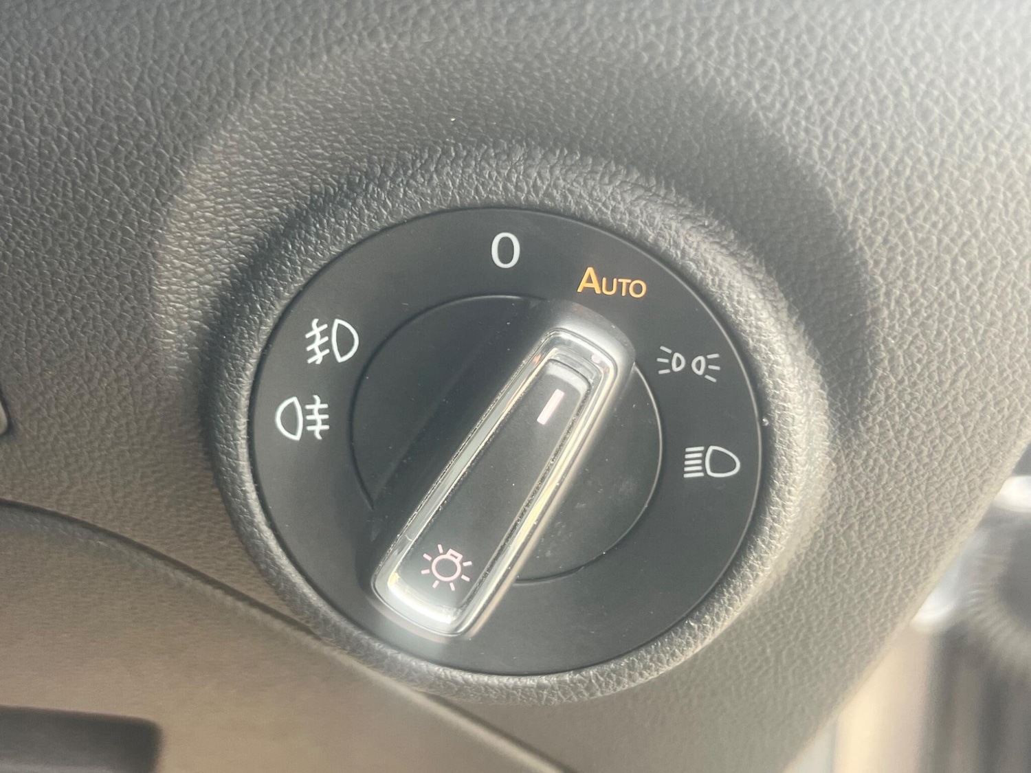 Used SEAT Leon 2014 for sale - 77970209: Photo 16