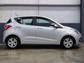 Used Hyundai i10 2015 for sale - 74508900: Photo