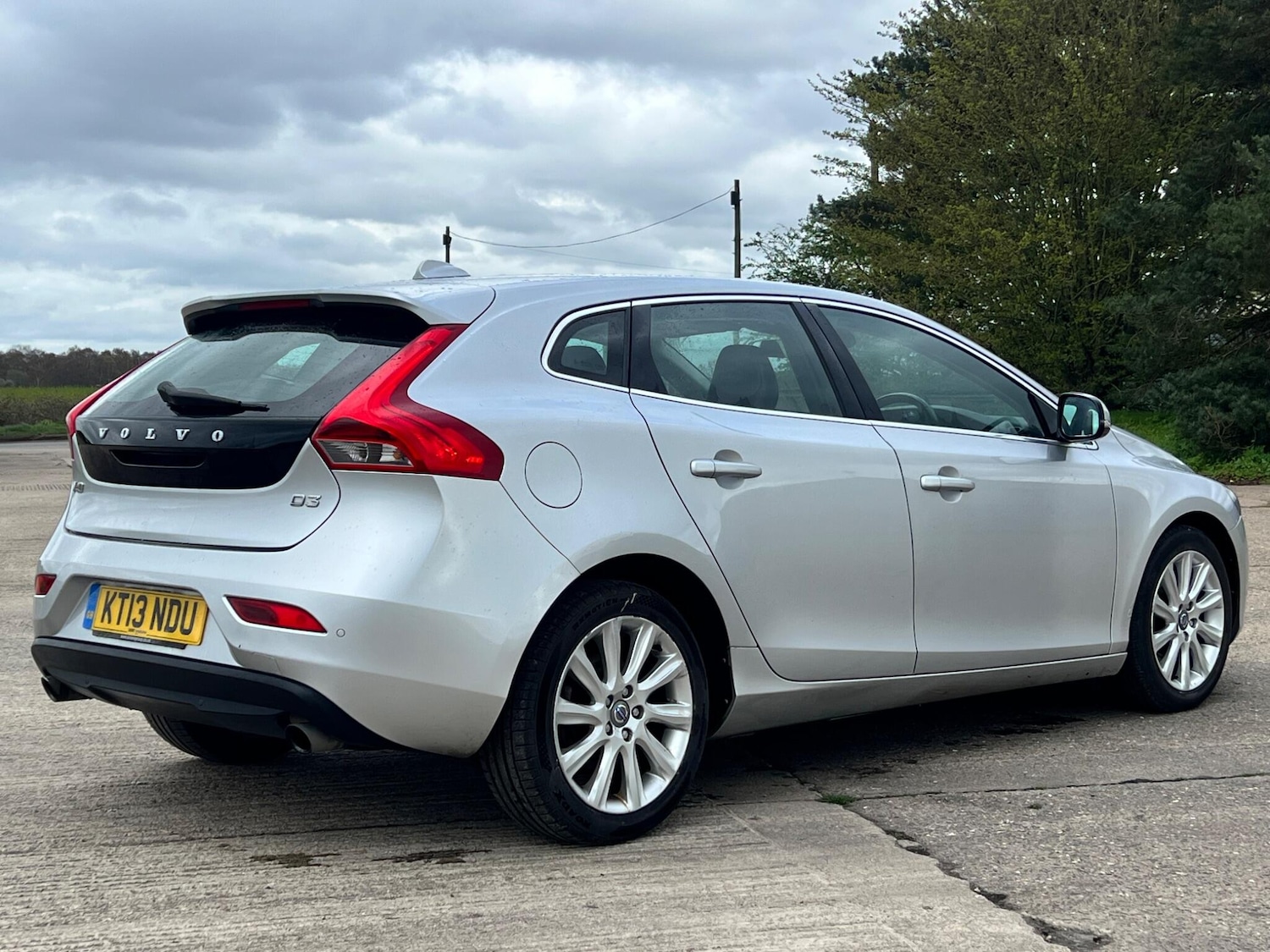 Used Volvo V40 for sale - 78135735: Photo 11