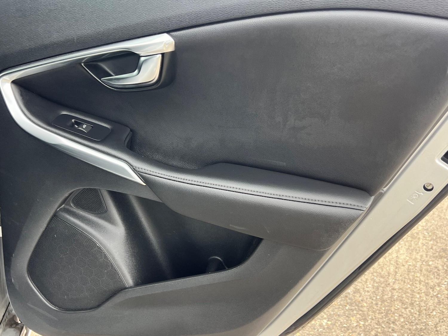 Used Volvo V40 for sale - 78135735: Photo 17