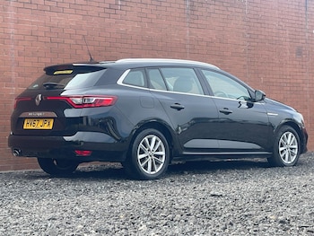 Used Renault Megane 2016 for sale - 77166626: Photo