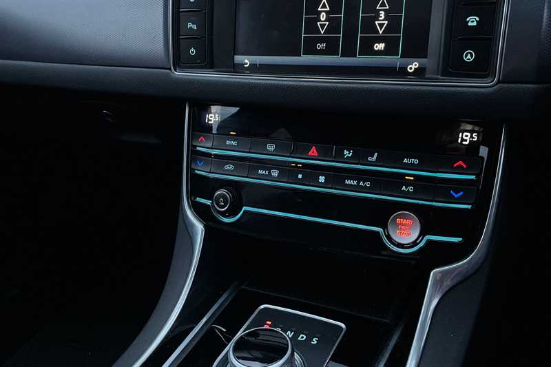 Used Jaguar XF 2016 for sale - 77307804: Photo 15