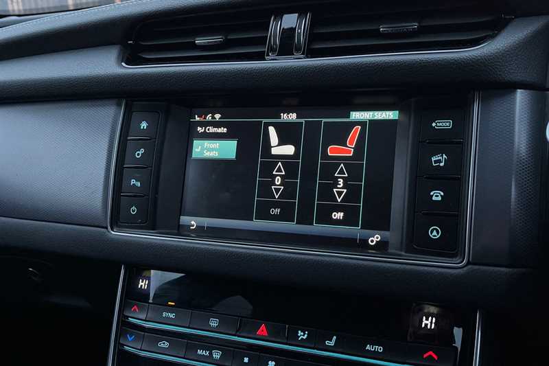 Used Jaguar XF 2016 for sale - 77307804: Photo 17